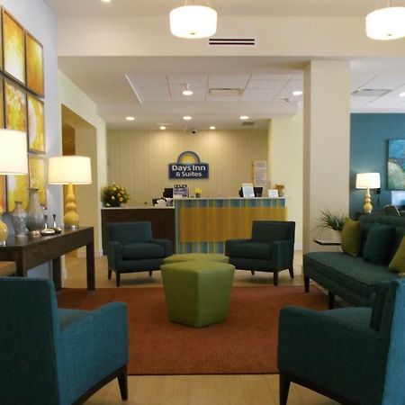 Days Inn & Suites By Wyndham Belmont Exteriér fotografie