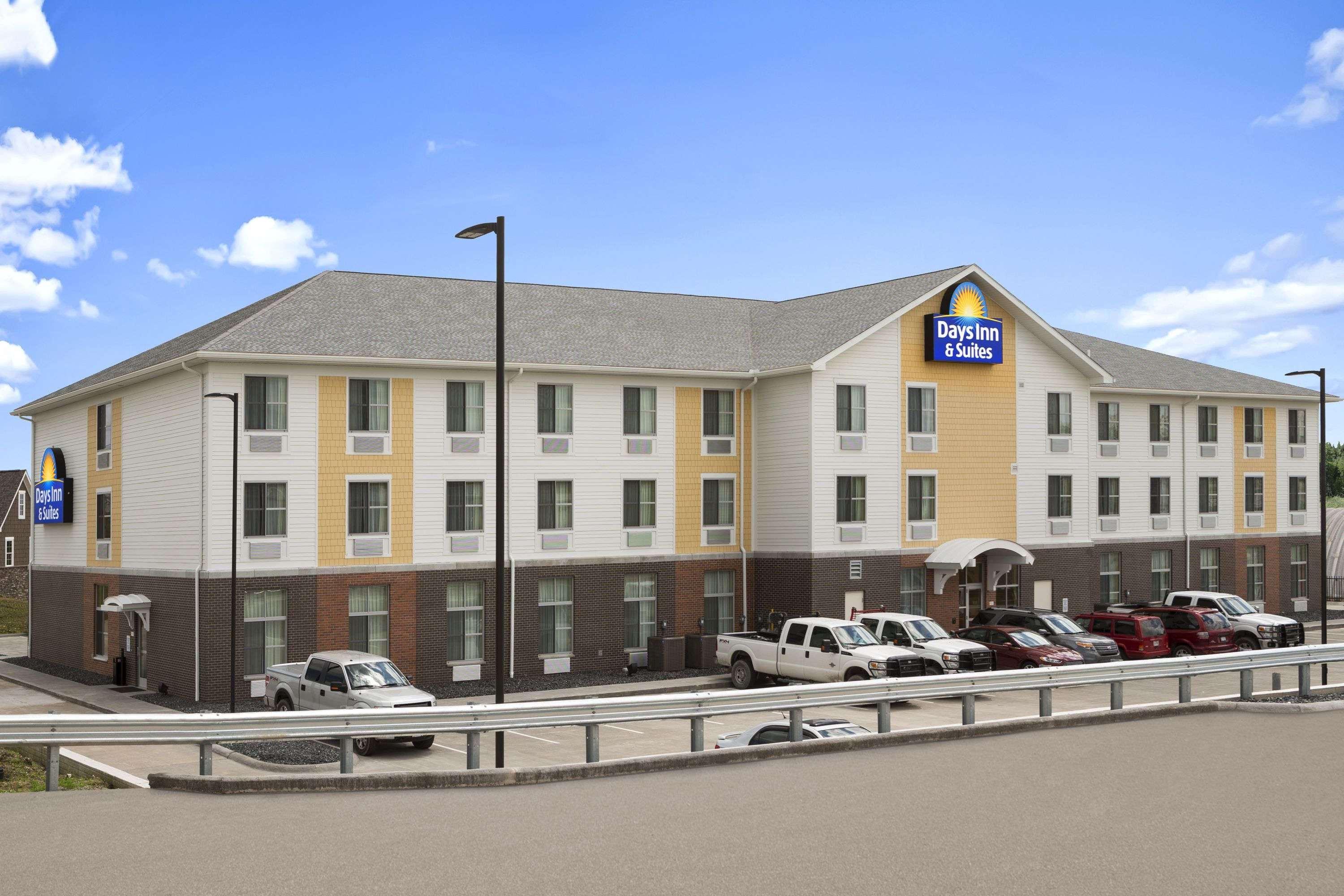 Days Inn & Suites By Wyndham Belmont Exteriér fotografie